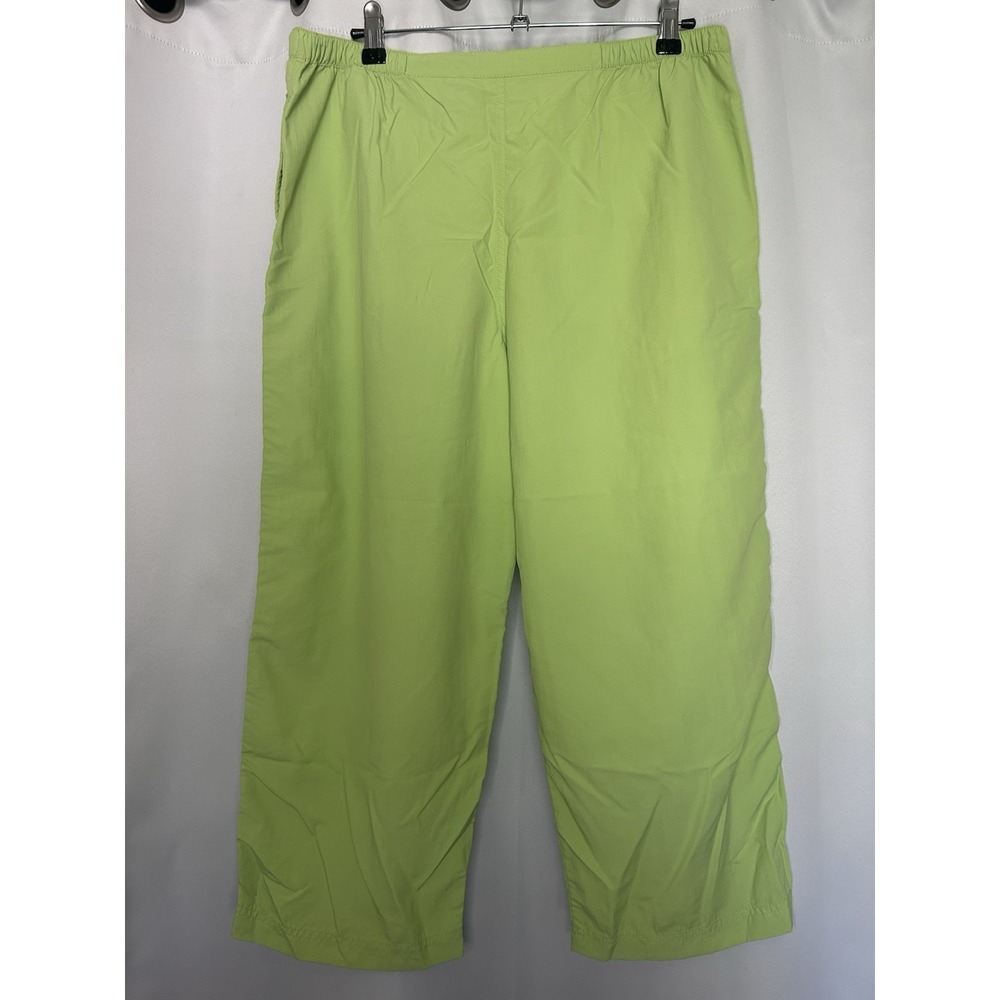 LL BEAN Women's Woven Nylon Capris Size Medium Elastic Waist Lime Green Pockets - Picture 4 of 6